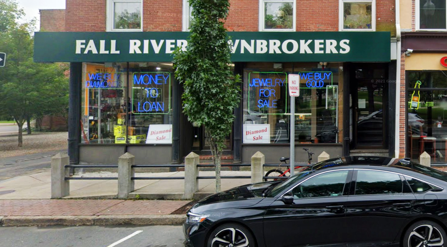 Fall River Pawnbrokers storefront 48 in Taunton, MA